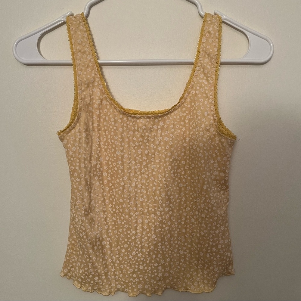 Yellow flowery tank top size xs